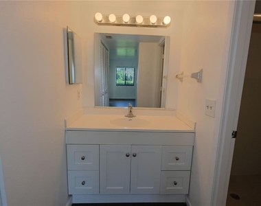 4625 Longwater Chase - Photo Thumbnail 12