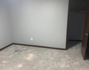 3506 Mayfair St - Photo Thumbnail 8