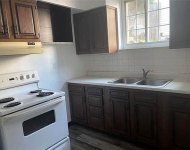 3506 Mayfair St - Photo Thumbnail 7