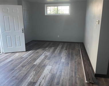 3506 Mayfair St - Photo Thumbnail 2