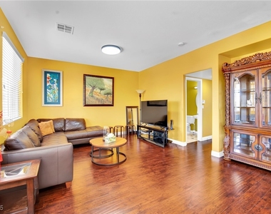 9677 Casper Peak Court - Photo Thumbnail 16