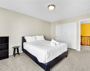 9677 Casper Peak Court - Photo Thumbnail 27