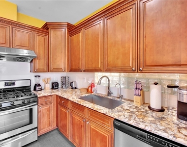 9677 Casper Peak Court - Photo Thumbnail 13