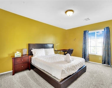 9677 Casper Peak Court - Photo Thumbnail 24