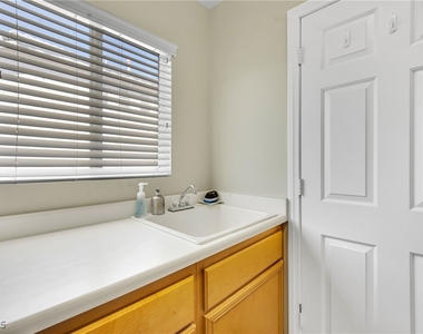 9677 Casper Peak Court - Photo Thumbnail 22