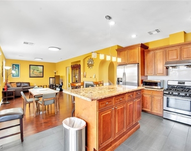 9677 Casper Peak Court - Photo Thumbnail 10