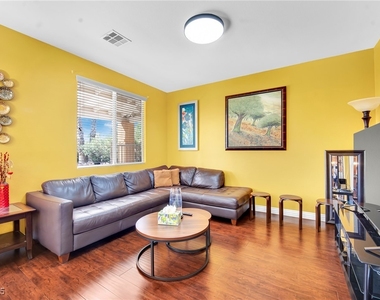 9677 Casper Peak Court - Photo Thumbnail 19