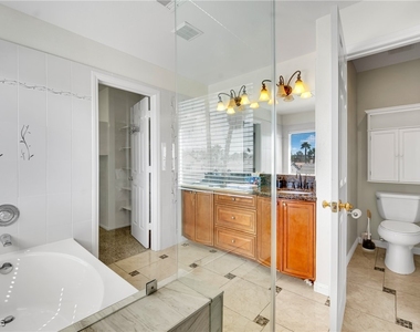 9677 Casper Peak Court - Photo Thumbnail 35
