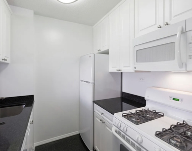 151-155 East 31st Street, Unit W15d - Photo Thumbnail 2