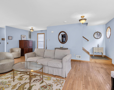143 Lake Avenue - Photo Thumbnail 13