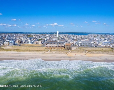 1926 Ocean Avenue - Photo Thumbnail 11
