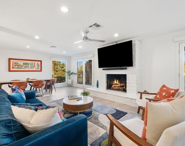 74085 Old Prospector Trail - Photo Thumbnail 2