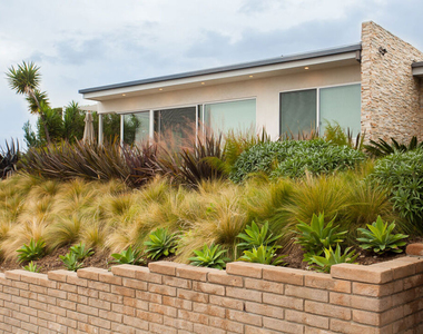 1409 Lachman Lane - Photo Thumbnail 12