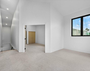 1 S 18th Avenue S - Photo Thumbnail 28