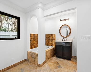 1 S 18th Avenue S - Photo Thumbnail 25