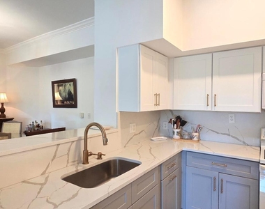 11790 Saint Andrews Place - Photo Thumbnail 17