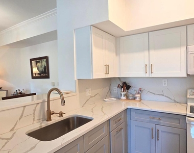 11790 Saint Andrews Place - Photo Thumbnail 15