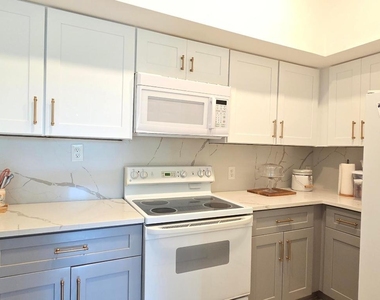 11790 Saint Andrews Place - Photo Thumbnail 14