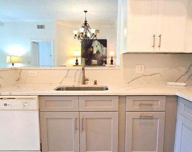 11790 Saint Andrews Place - Photo Thumbnail 12
