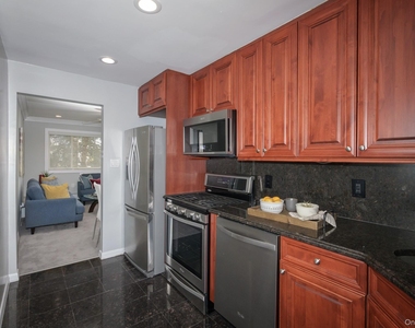 40 Broadway - Photo Thumbnail 2