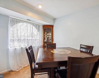 21 Silverwood Circle - Photo Thumbnail 12