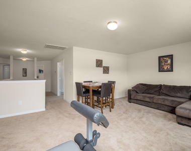 2702 Elm Crossing Trail - Photo Thumbnail 20