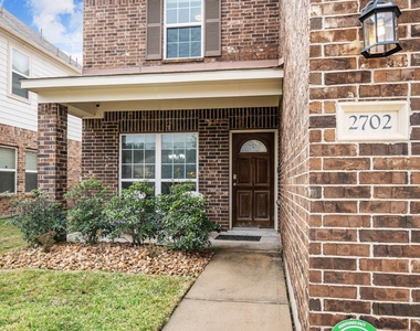 2702 Elm Crossing Trail - Photo Thumbnail 9