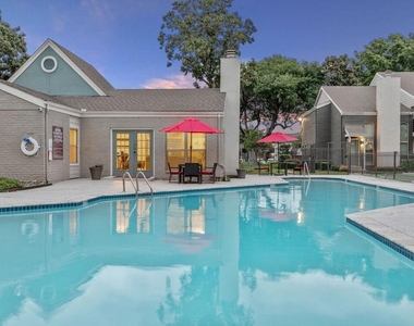 10751 Meadowglen Lane - Photo Thumbnail 12