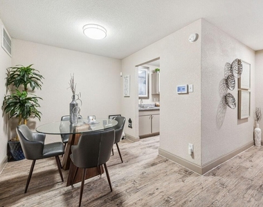 10751 Meadowglen Lane - Photo Thumbnail 4
