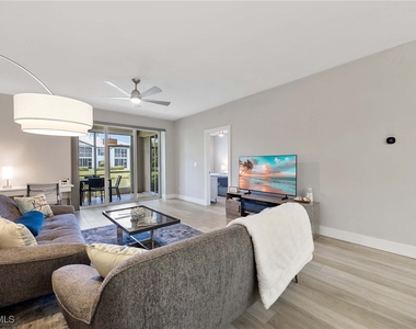 886 Sw Tanbark Drive - Photo Thumbnail 13