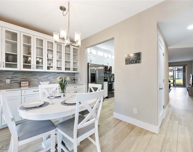 886 Sw Tanbark Drive - Photo Thumbnail 6