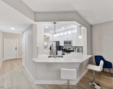 886 Sw Tanbark Drive - Photo Thumbnail 15