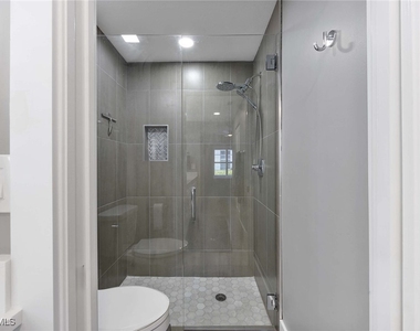886 Sw Tanbark Drive - Photo Thumbnail 24