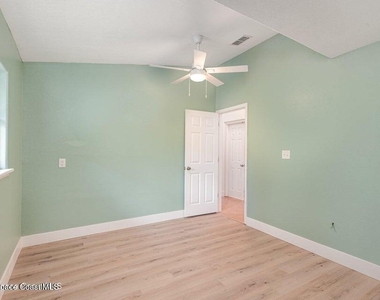 4085 Cypress Bend - Photo Thumbnail 15