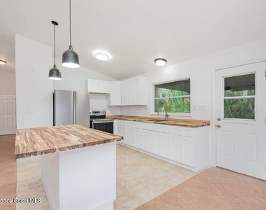 4085 Cypress Bend - Photo Thumbnail 8