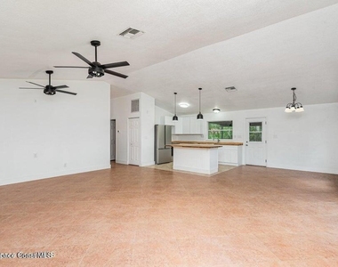 4085 Cypress Bend - Photo Thumbnail 3