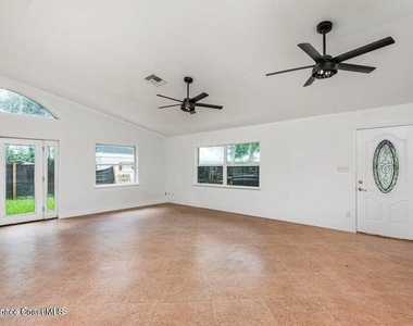 4085 Cypress Bend - Photo Thumbnail 2