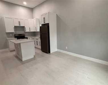 2818 Hargill Drive - Photo Thumbnail 4