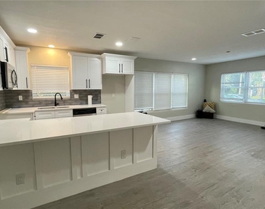 2816 Hargill Drive - Photo Thumbnail 5