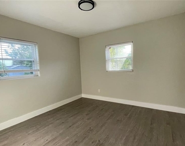 2816 Hargill Drive - Photo Thumbnail 6
