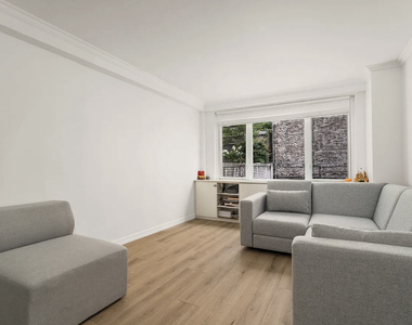 301 East 22nd Street, Unit 2v - Photo Thumbnail 1