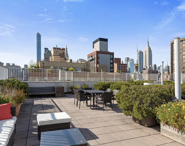 301 East 22nd Street, Unit 2v - Photo Thumbnail 12
