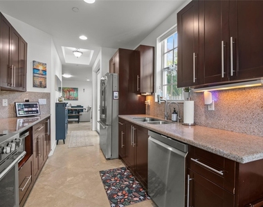732 Ne 15th Avenue - Photo Thumbnail 7