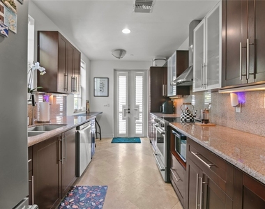 732 Ne 15th Avenue - Photo Thumbnail 8