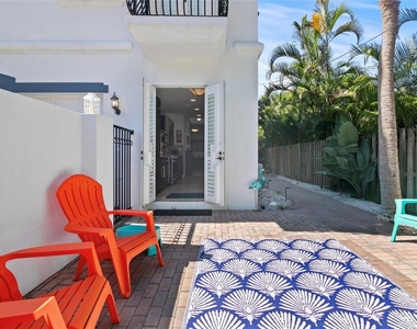 732 Ne 15th Avenue - Photo Thumbnail 4
