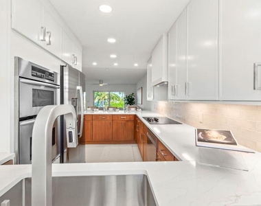 1030 Sugar Sands Boulevard - Photo Thumbnail 14