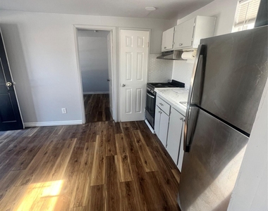 41 Sunny Acres Road - Photo Thumbnail 4