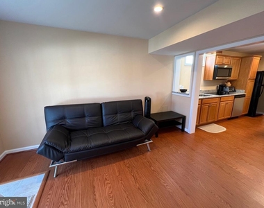 5802 Telluride Lane - Photo Thumbnail 10