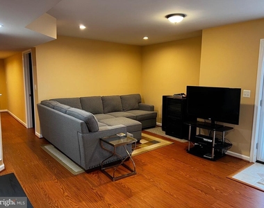 5802 Telluride Lane - Photo Thumbnail 5