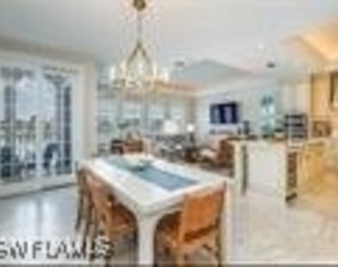 4000 Gulf Shore Boulevard N - Photo Thumbnail 2